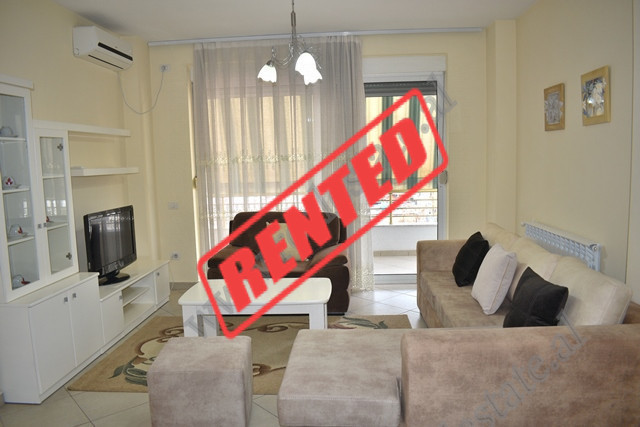 Apartament 3+1 per qira prane rruges Sami Frasheri ne Tirane.

Ndodhet ne katin e 4-te te nje pall